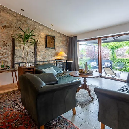 Apartment Stunning In With Kitchen *