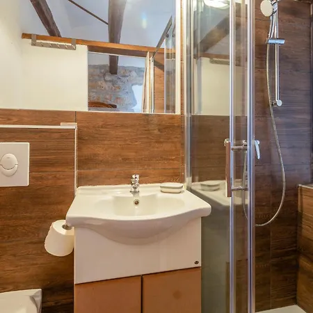 Stunning In With Kitchen * Porec