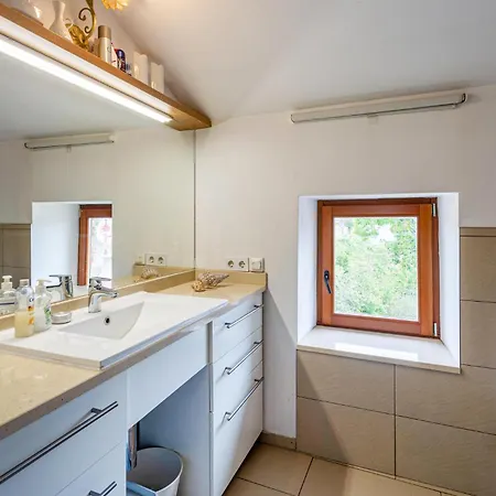 Apartment Stunning In With Kitchen *